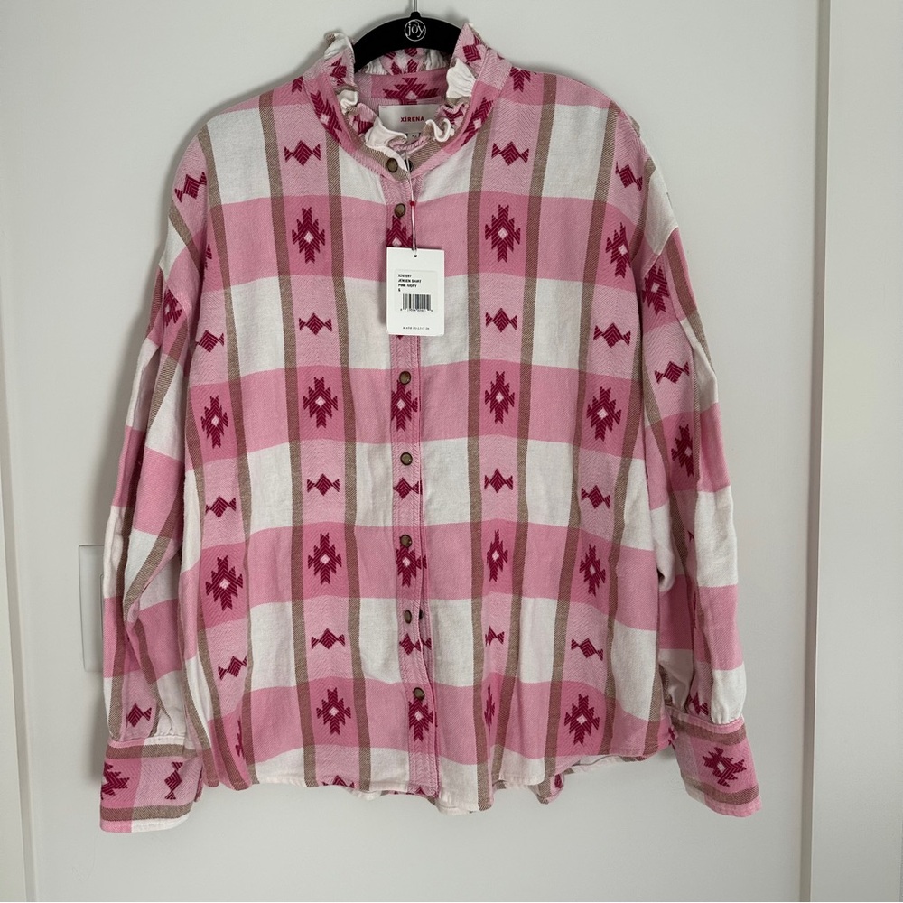 XiRENA Pink and White Plaid Flannel Top
